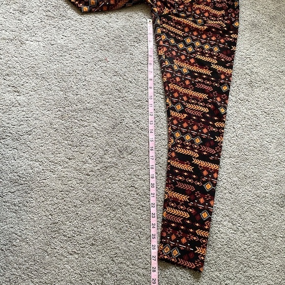 No Boundaries Orange Bohemian Aztec Print Leggings | Size JRS Large 11-13 - Picture 6 of 8
